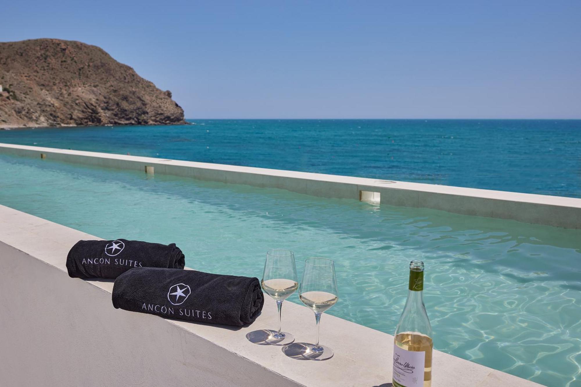Ancon Suites كاربونيذاس المظهر الخارجي الصورة